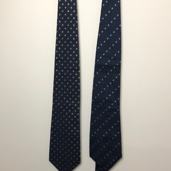 👑 Banana Republic bundle of 2 ties